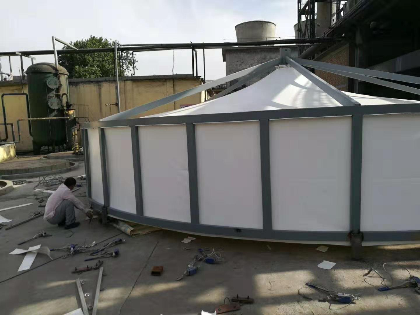 隨動(dòng)式污水池加蓋密封罩與固定式加蓋相比，有哪些特點(diǎn)