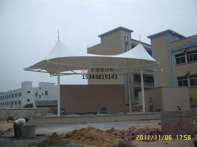焦作孟州膜結(jié)構(gòu)廠家【看臺(tái)雨棚】球場(chǎng)遮陽棚案例