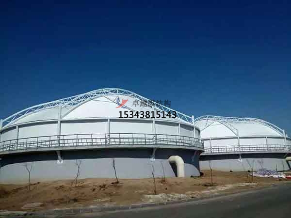 污水池反吊膜結(jié)構(gòu)主要有哪幾種類型呢？