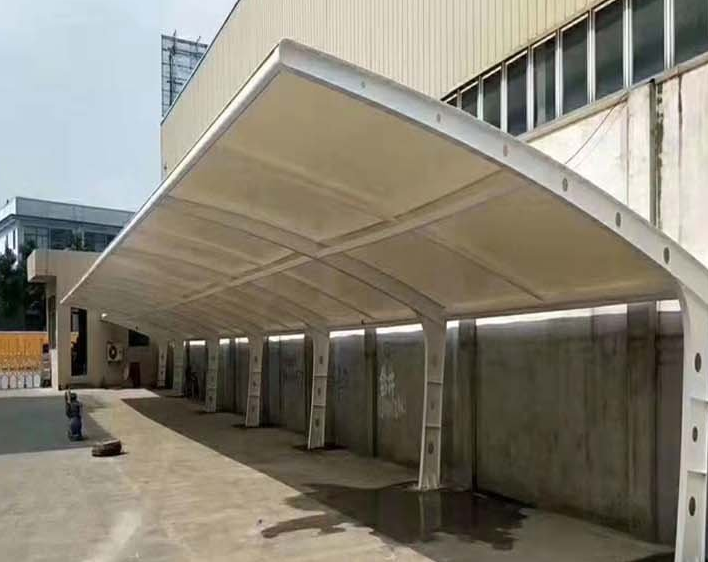 膜結(jié)構(gòu)雨棚有哪些優(yōu)勢(shì)？以下進(jìn)行了詳細(xì)的盤點(diǎn)