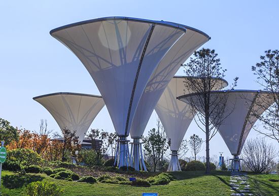 膜結(jié)構(gòu)地下車庫入口的特點(diǎn)/優(yōu)勢有哪些？