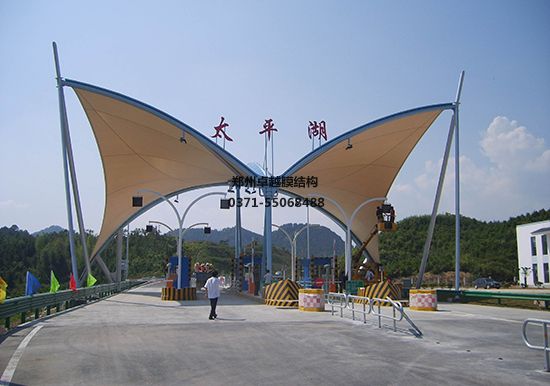 膜結構地下車庫入口